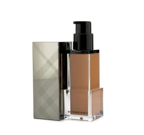 มีใครใช้ burberry sheer luminous fluid  